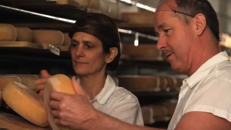 Iga découvrez le fromage "la tomme de monsieur séguin" de la fromagerie fritz kaiser